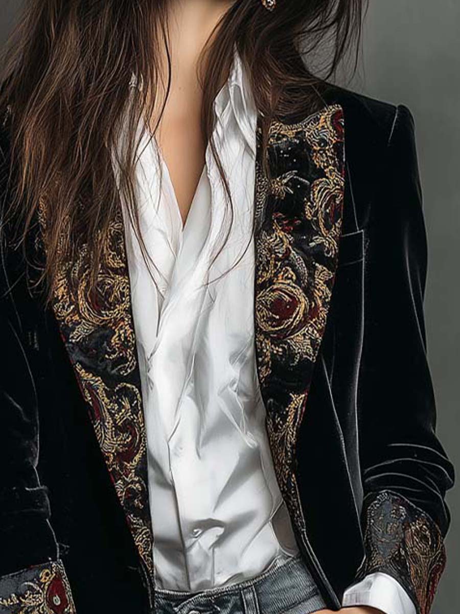 Leonor | Blazer entallado con estampado barroco en negro