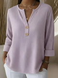 Lucia | Camiseta Henley con relieve y botones