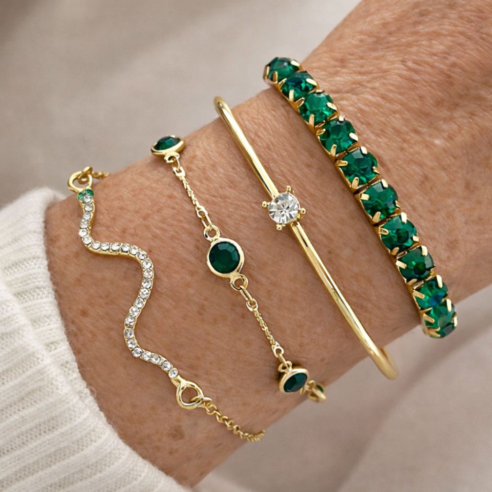 Conjunto de pulseras con piedras preciosas verdes