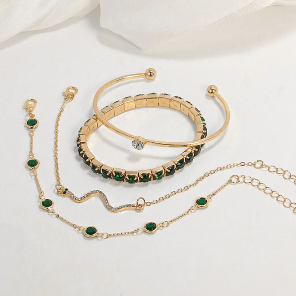 Conjunto de pulseras con piedras preciosas verdes