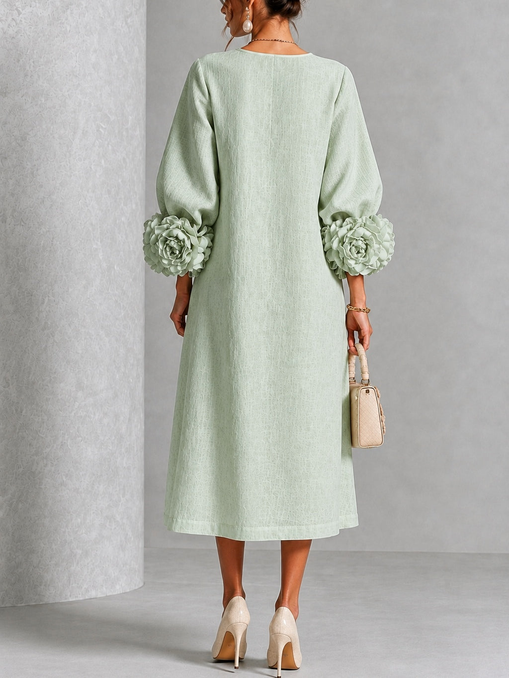 Vestido midi Salvia Mistica con botones y mangas con estampado floral extravagante