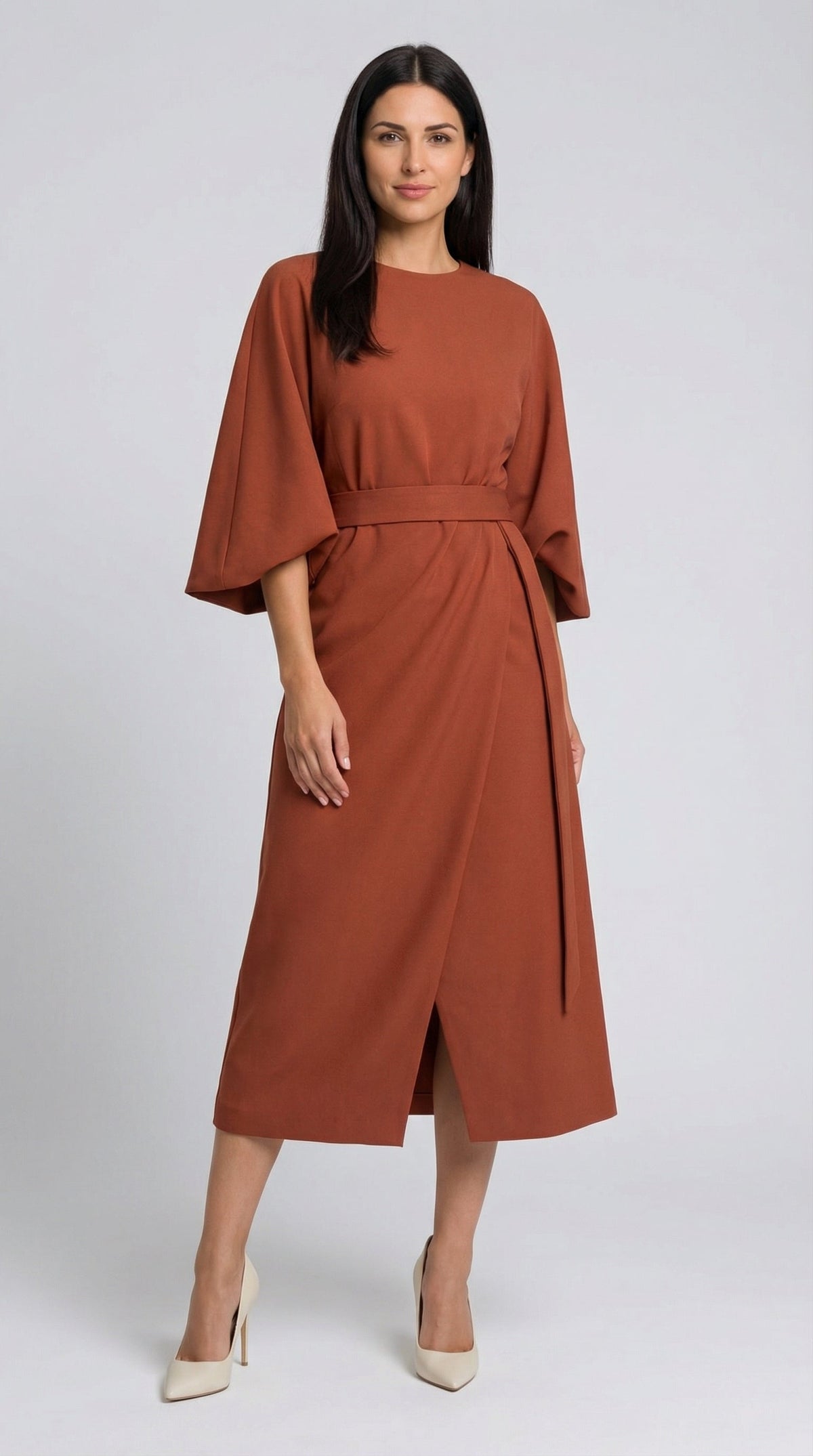Vestido largo de Ana con cinturón