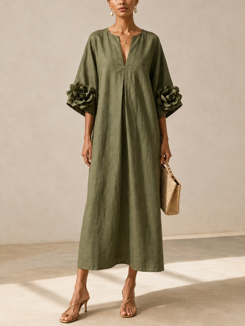 Vestido midi verde oliva con escote en V y mangas con estampado floral extravagante