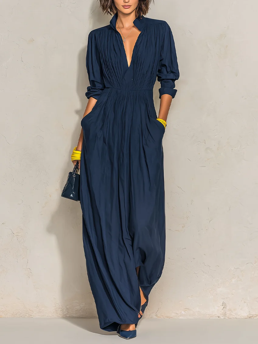 Dana | Vestido largo plisado azul marino con escote en V