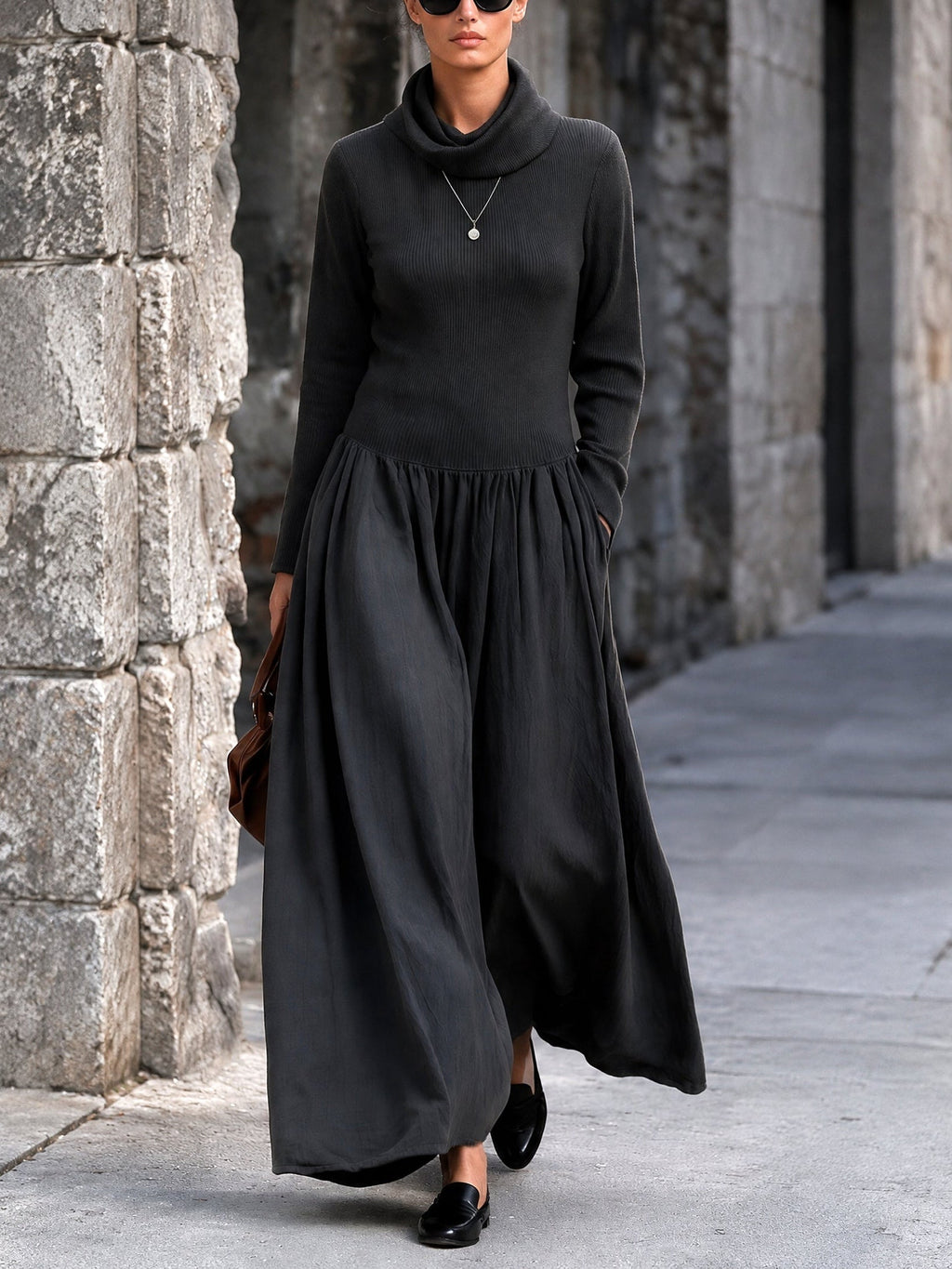 Paola | Vestido largo de manga larga con cuello alto, negro acanalado