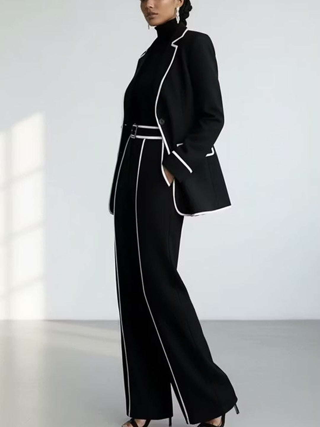 Clementina | Conjunto de chaqueta y pantalón con ribetes en contraste, negro