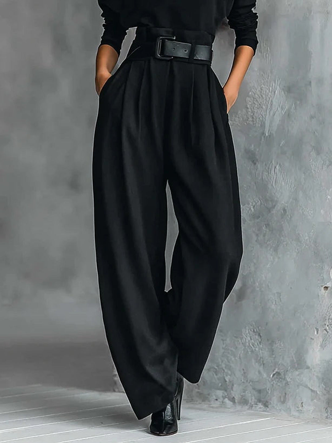 Yolanda | Completo Dolcevita e Pantalone con Cintura, Nero