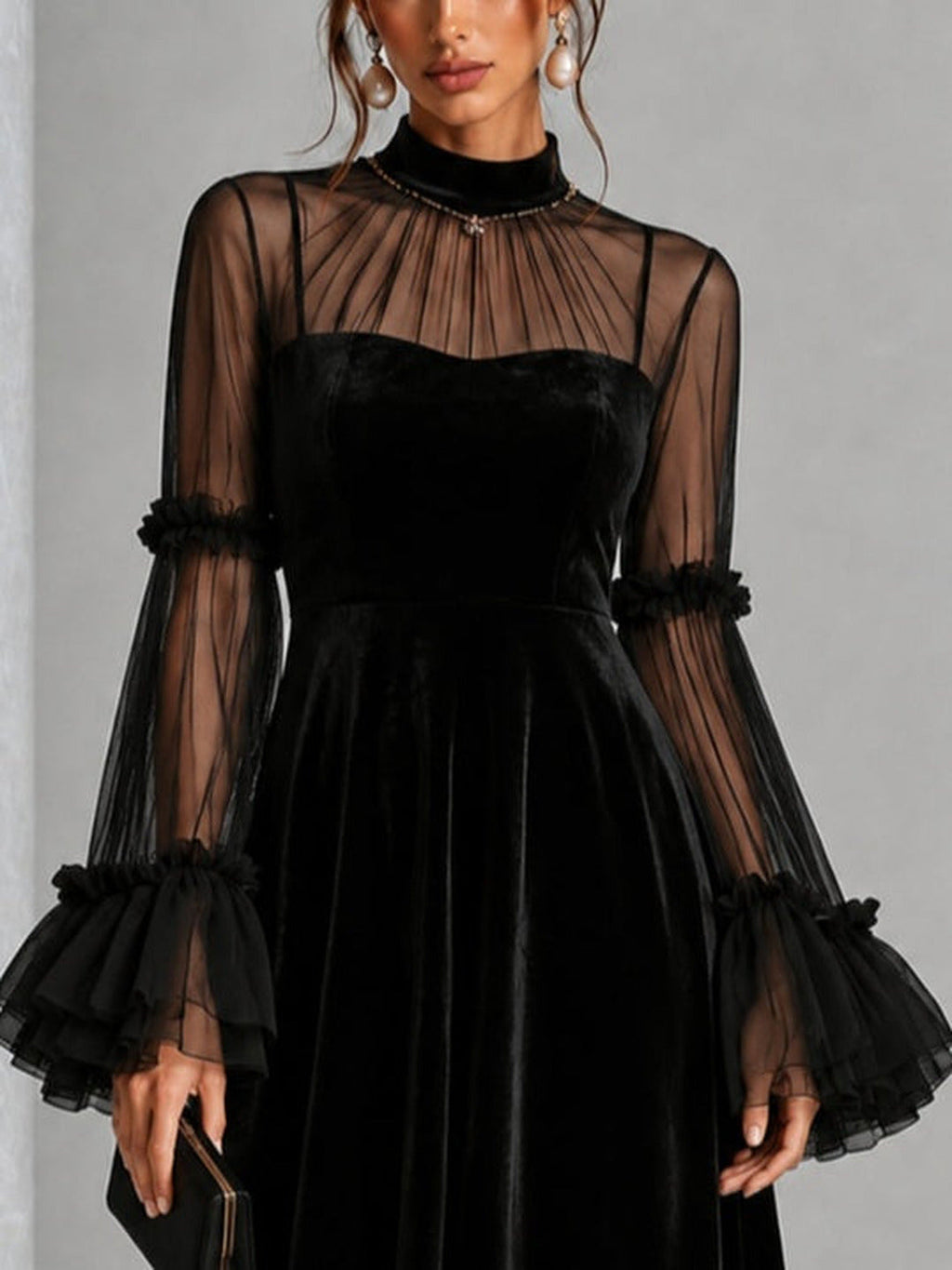 Beatriz | Vestido midi de terciopelo con mangas de tul, negro