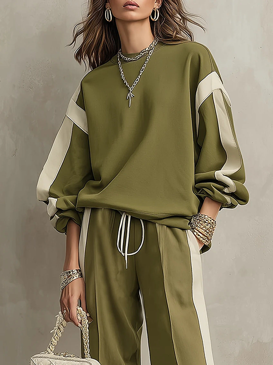 Dolores | Conjunto de sudadera y pantalón con banda lateral, verde oliva