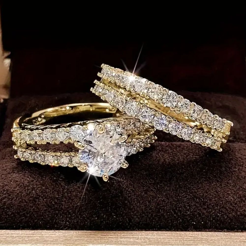 Conjunto de anillos de diamantes Eternal Radiance