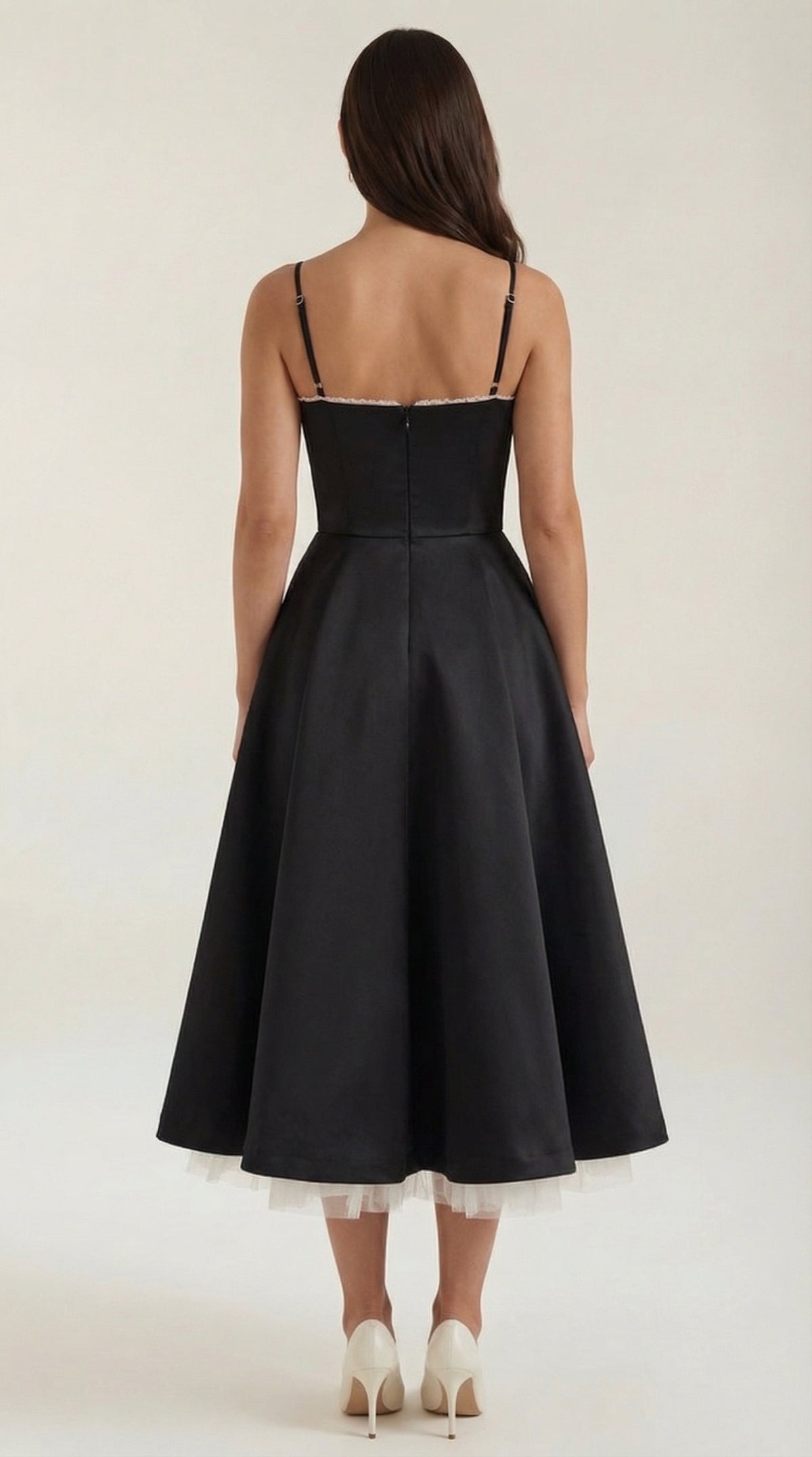 Vestido de tul y midi de Isold